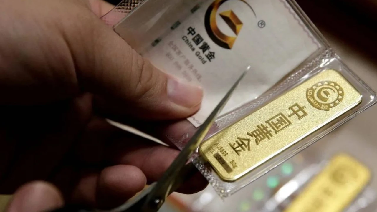 أسعار الذهب تسجل أدنى مستوى لها منذ فبراير عقب تثبيت الفائدة الأمريكية